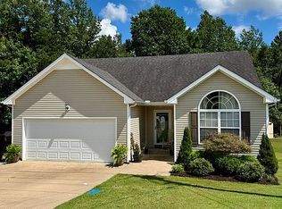 235 Foxfire Rd, Paris, TN 38242