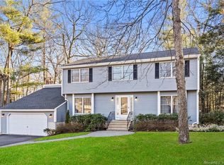 7 Tallwood Dr, Farmington, CT 06032