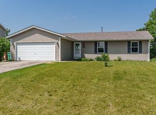 10990 Linden Blossom Ln, Roscoe, IL 61073
