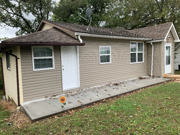 120 Bluff Cir, Waynesville, MO 65583