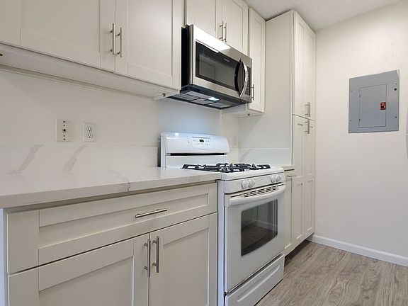 2nd image of 91-1064 Mikohu St APT 3U