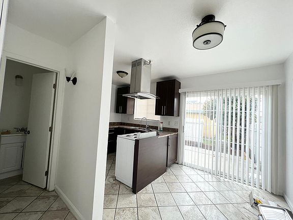 4th image of 146 Montana Ave