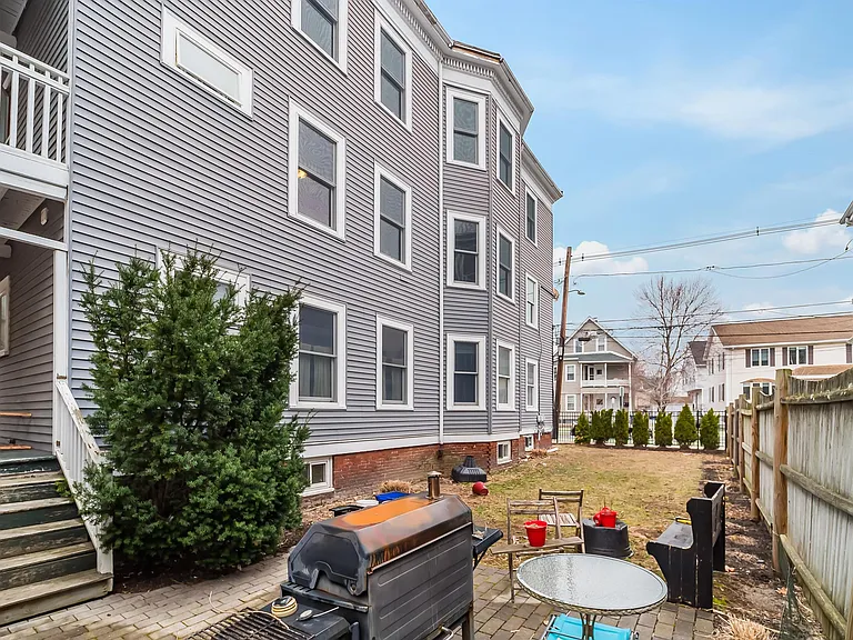316 Beacon St #2 — Photo 18