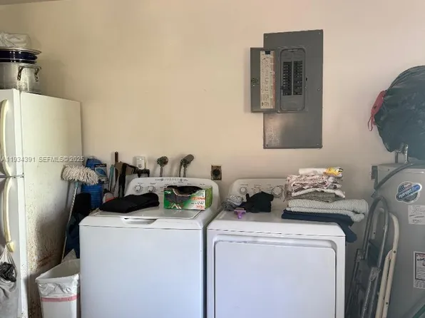 3631 NE 14th Ave, Pompano Beach, FL 33064