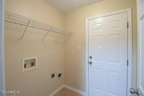 16074 N April Dr — Photo 14