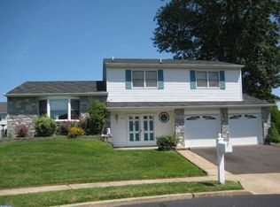 102 Antler Ct, Fairless Hills, PA 19030