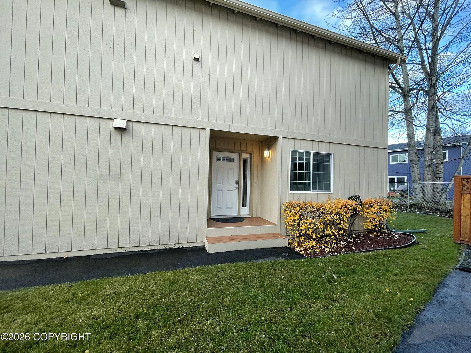 2 bed, 2.0 bath, 1443 sqft, $2,700 — Photo 2