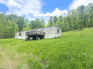 3003 Pell Rd, Kingwood, WV 26537