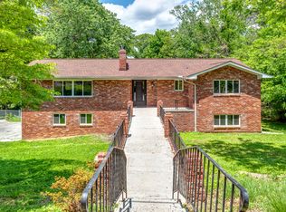 6536 Kanuga Dr, Knoxville, TN 37912