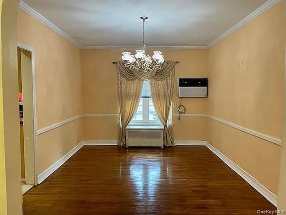 4th image of 5056 43rd St