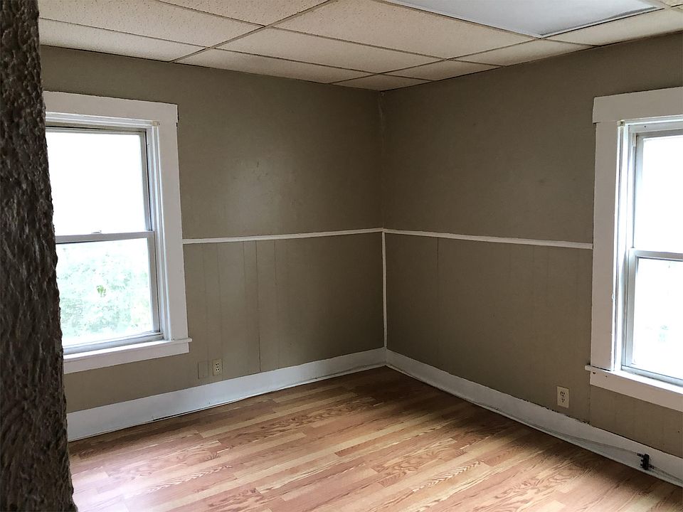 266268 Pleasant St 7 268 Pleasant St Gardner MA Zillow