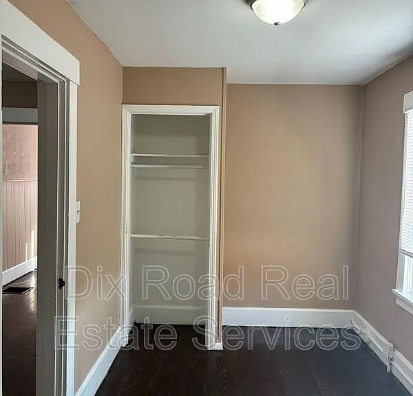1002 Auburn St #2 — Photo 14