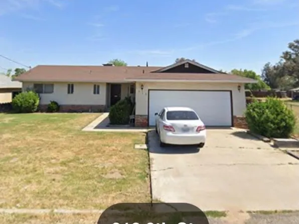 913 9th St, Turlock, CA 95380