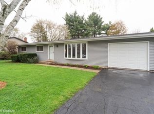 3005 Highland Dr, Cary, IL 60013