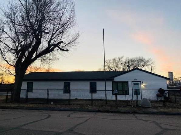 1005 Bancroft St, Garden City, KS 67846