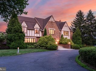 9 Deerfield Ter, Moorestown, NJ 08057