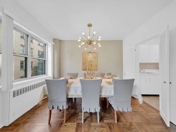 415 East 52nd Street 3AA image 2 of 9
