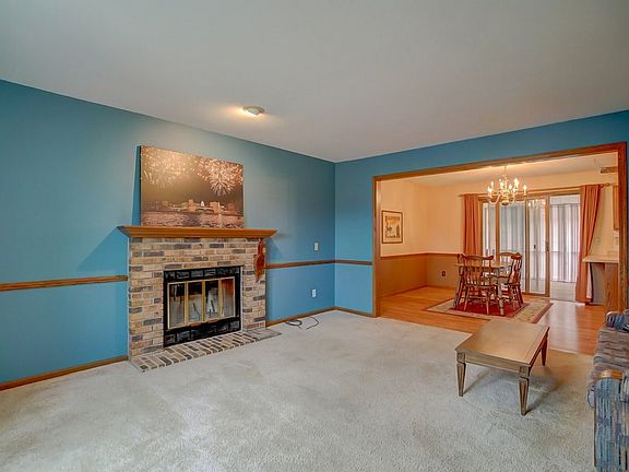 5th image of 2564 Chesapeake Dr