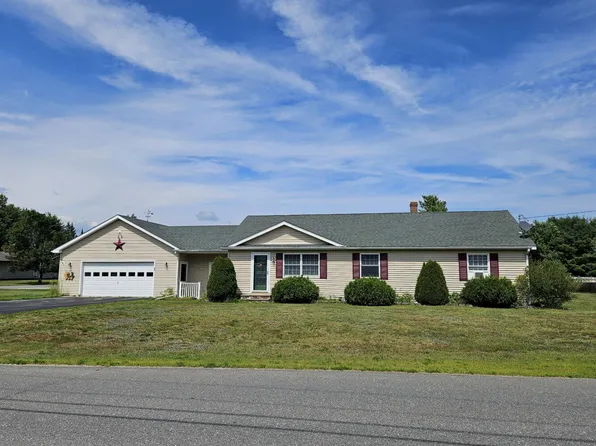 4 Robin Court, Skowhegan, ME 04976