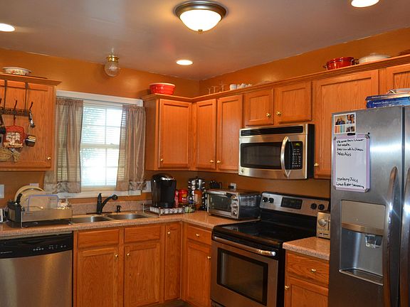 5th image of 1123 Hinton St