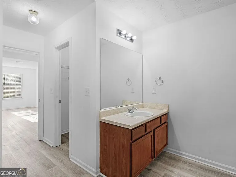 305 Nunnally Dr — Photo 27