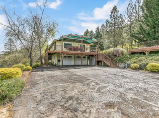 4131 W Griffin Creek Rd, Medford, OR 97501
