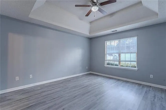 3 bed, 1474 sqft, $2,400 — Photo 2