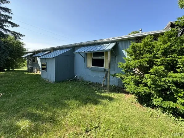 25764 Plank Rd, Calcium, NY 13616