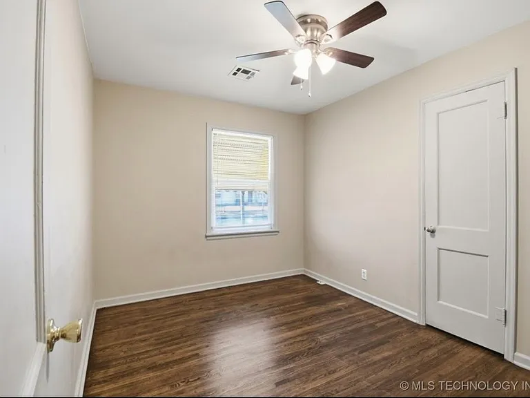 729 N 72nd East Ave — Photo 19