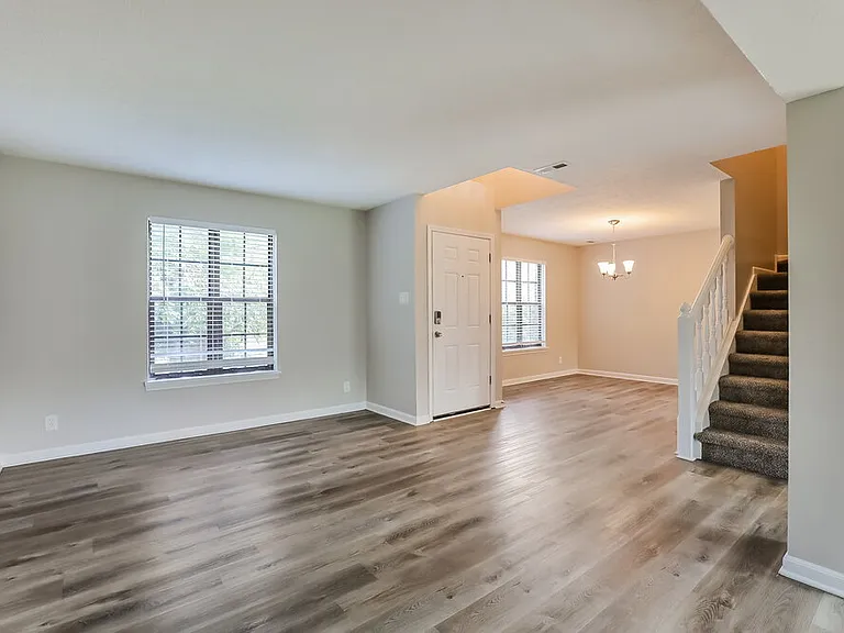 6722 Foxfire Dr — Photo 4