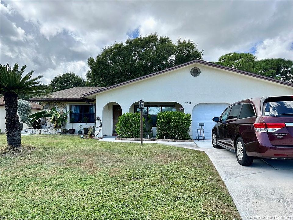 1st image of 2334 SE Bordeaux Ct