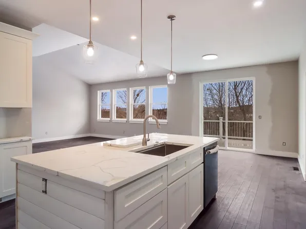 719 Vienna Way, Traverse City, MI 49696