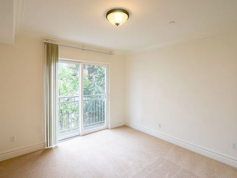 8610 Chalmers Dr — Photo 17