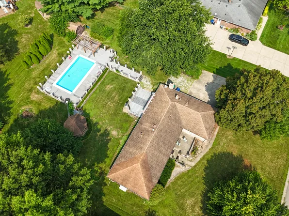 1436 Concordia Dr, Avon, IN 46123