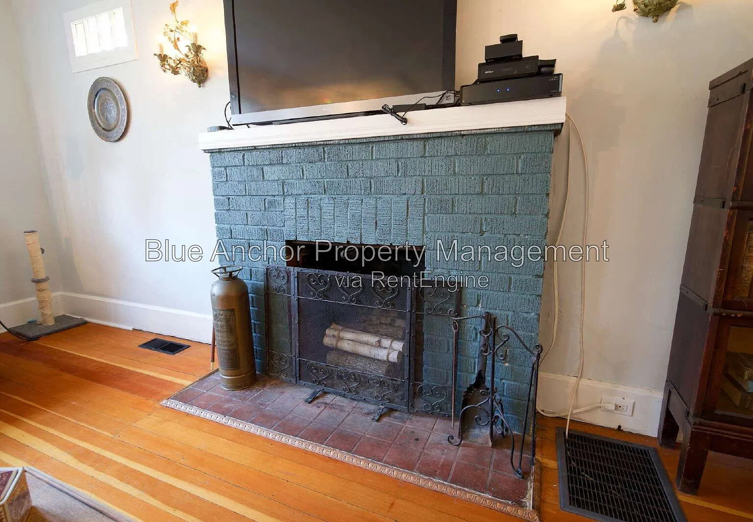 3 bed, 1.5 bath, 1450 sqft, $2,285 — Photo 4
