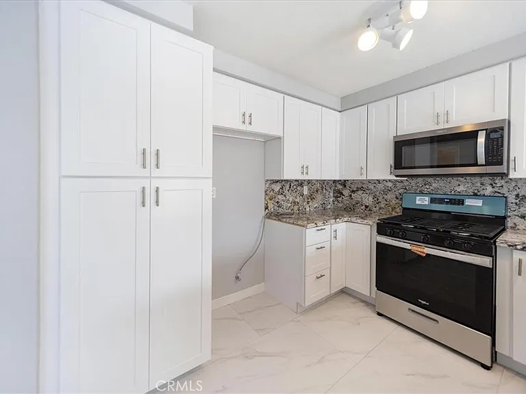 24687 New Haven Dr — Photo 22