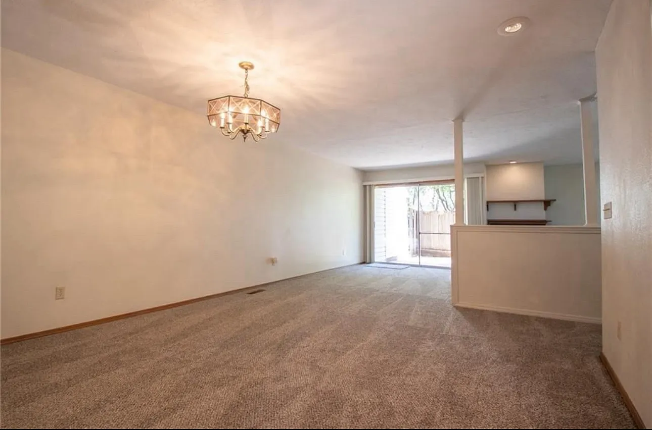 3 bed, 1973 sqft, $1,650 — Photo 3