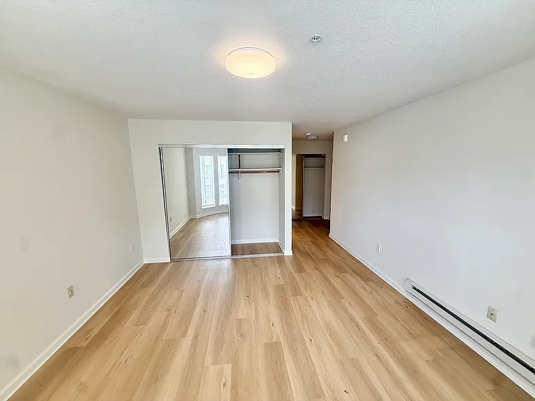 405 12th Ave #201 — Photo 26