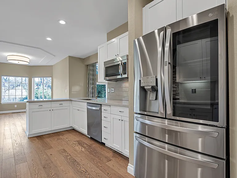3857 Eagle Pkwy — Photo 6