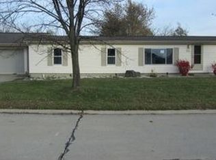 10318 Deadwood Ct, Fort Wayne, IN 46825