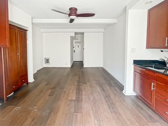 4th image of 25 Tudor City Pl #261