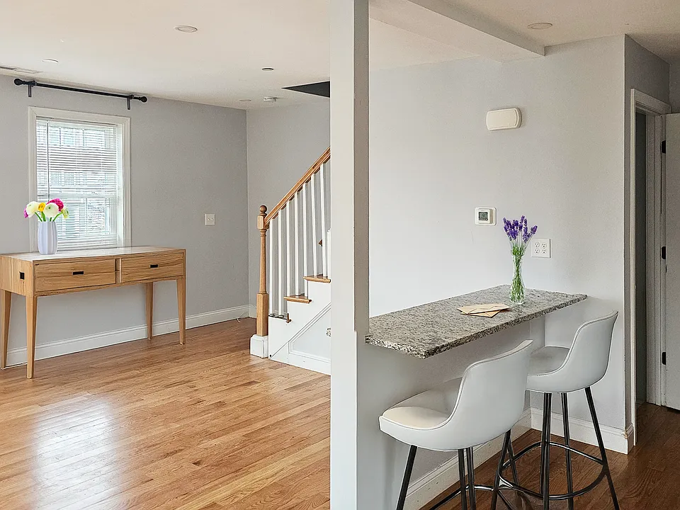 Breakfast nook