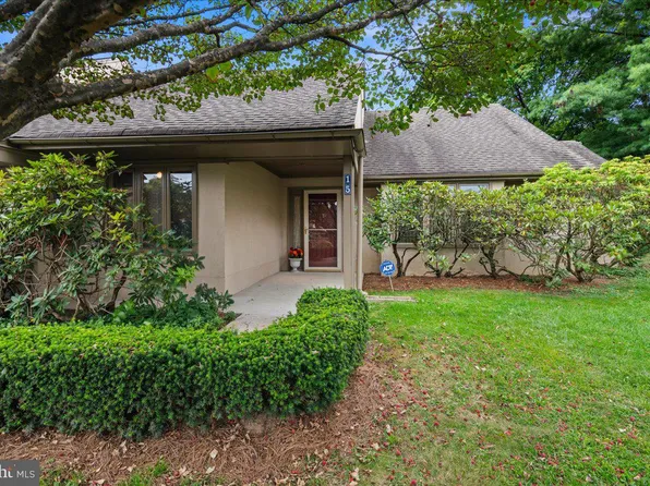 681 Meetinghouse Rd APT 15, Elkins Park, PA 19027