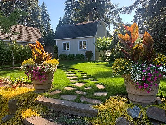 200 sq ft shed with loft