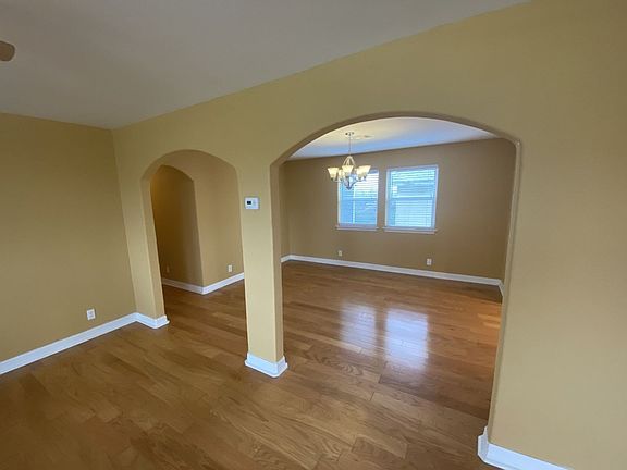 3rd image of 5143 County Road 469