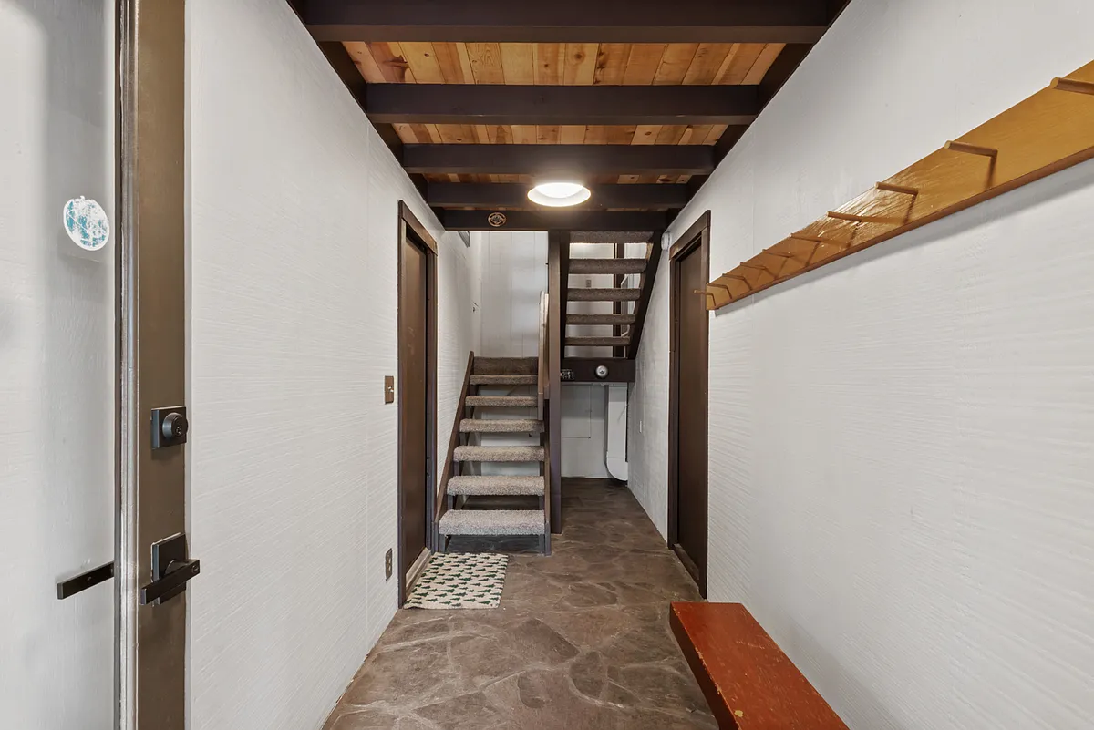 Building Photo - 7639 Forest Glenn Dr