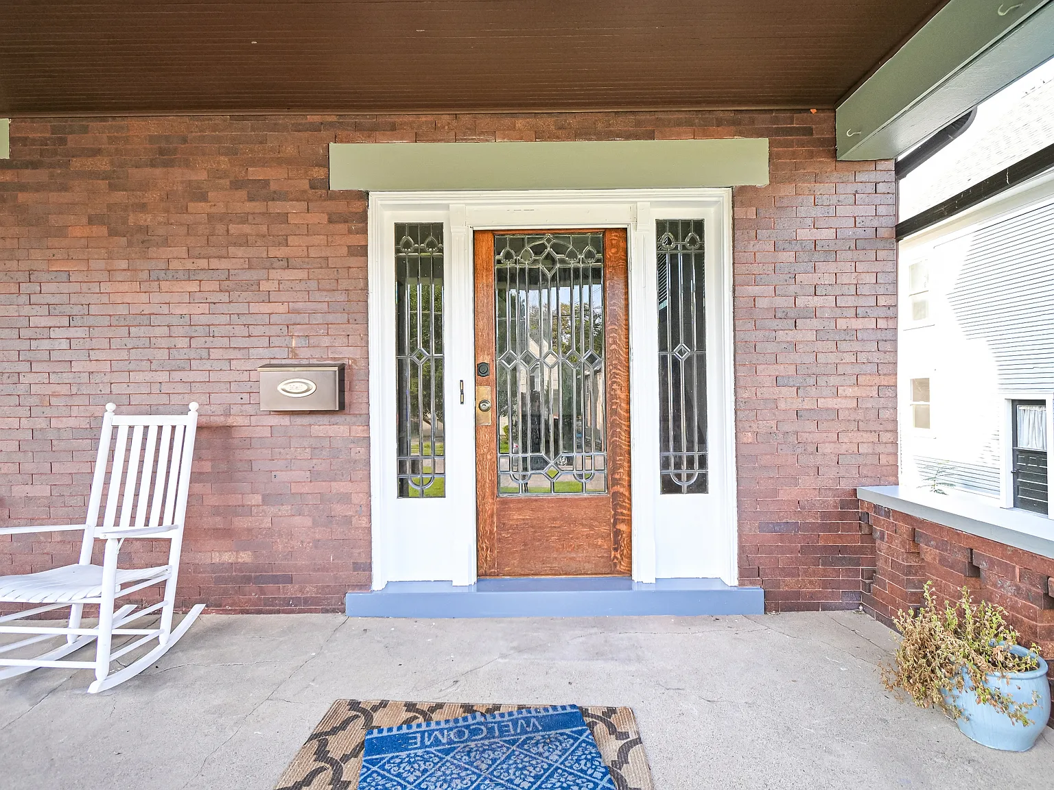 2221 Feldman Avenue - 1 — Photo 2