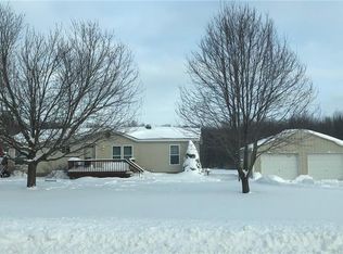 945 Lamson Rd, Phoenix, NY 13135