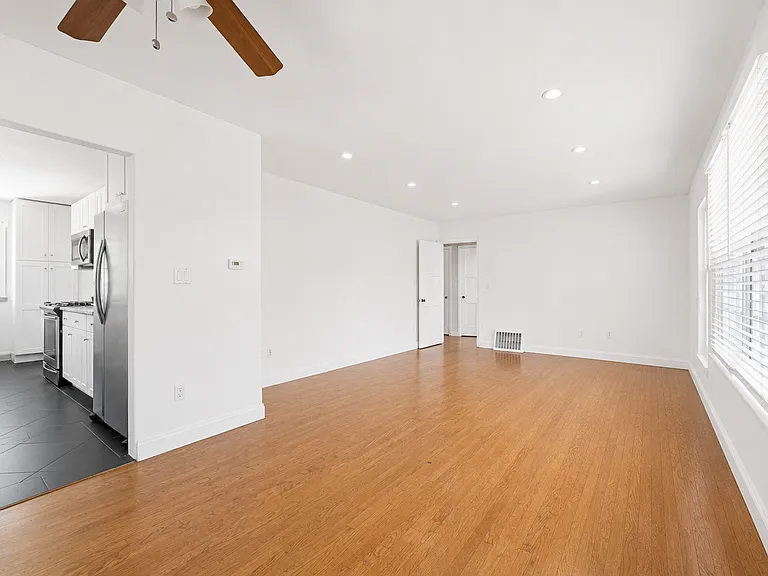 6204 Mary Lane Dr — Photo 6