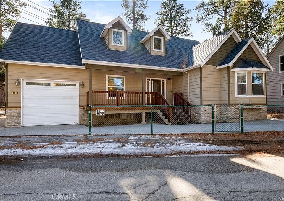 1st image of 301 S Shakespeare Ln